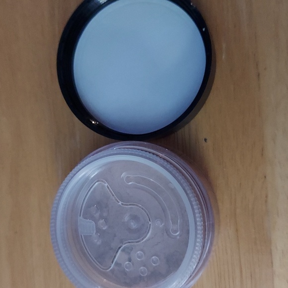 Bare Minerals Original Foundation Medium Beige 12 - Picture 2 of 6